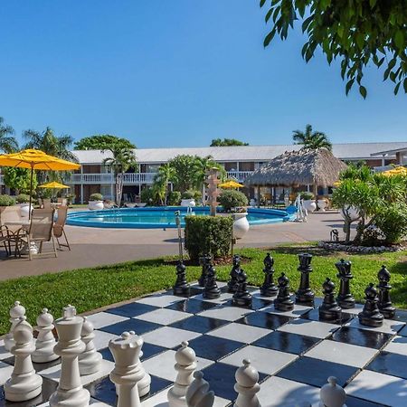Best Western Palm Beach Lakes West Palm Beach Exterior photo
