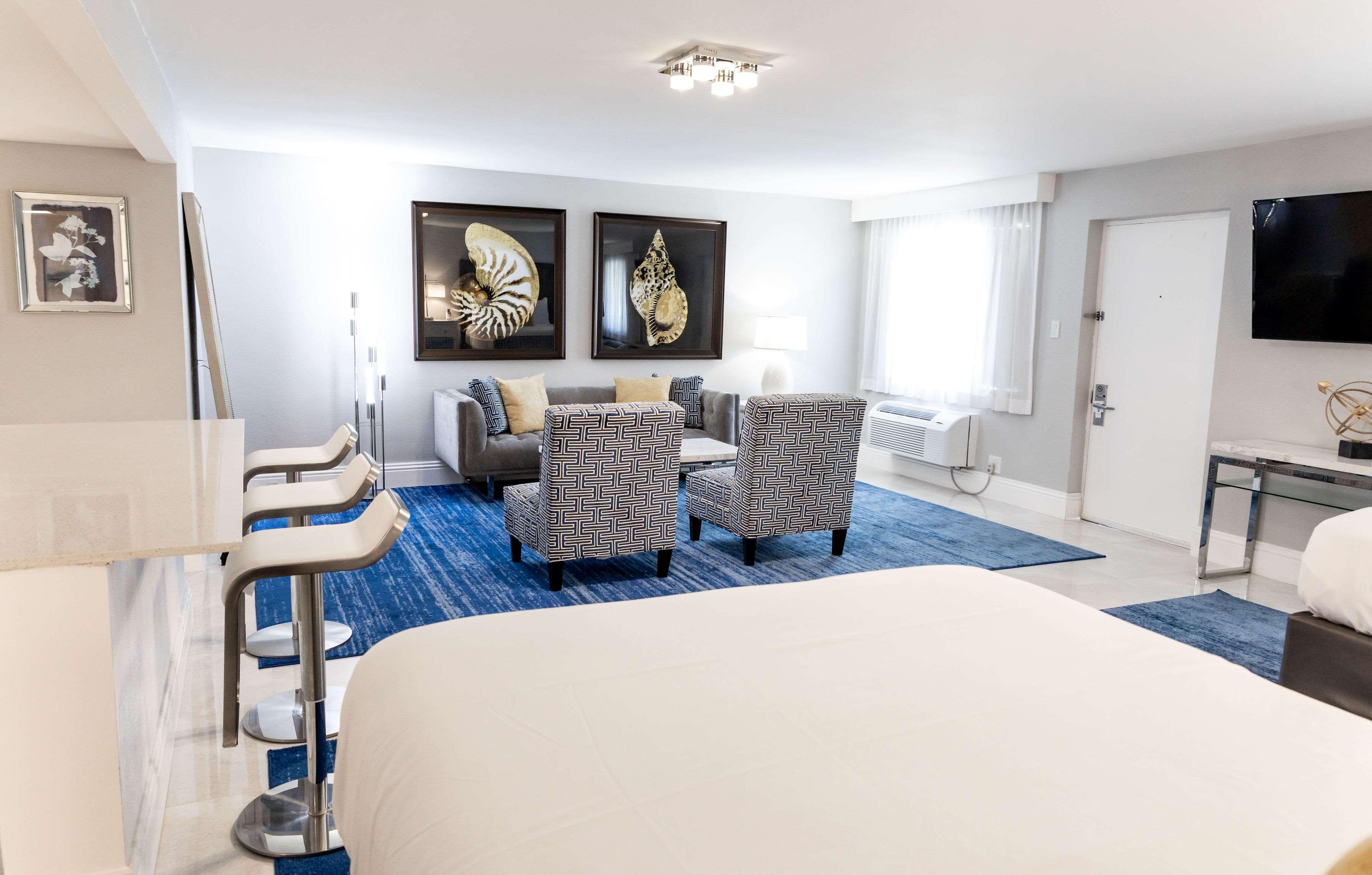 Best Western Palm Beach Lakes West Palm Beach Exterior photo