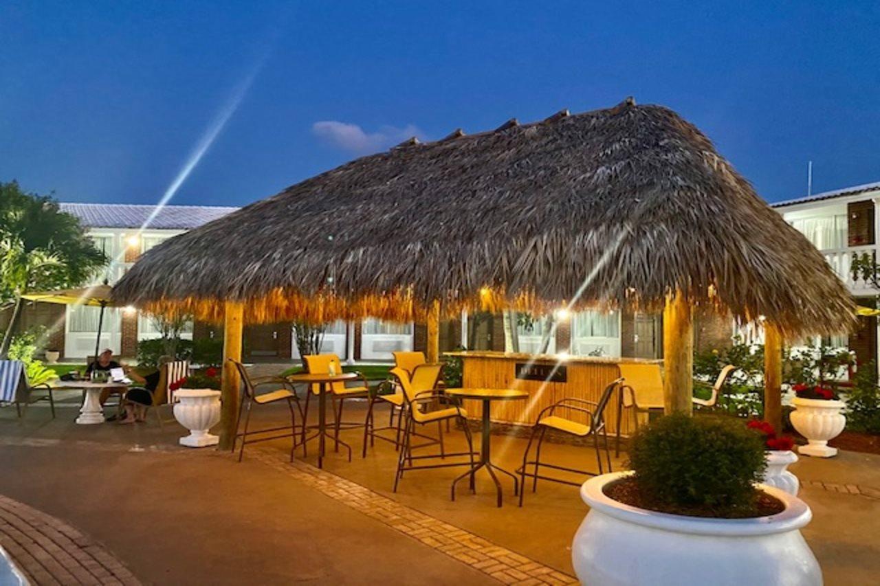 Best Western Palm Beach Lakes West Palm Beach Exterior photo