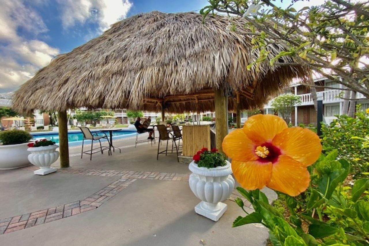 Best Western Palm Beach Lakes West Palm Beach Exterior photo