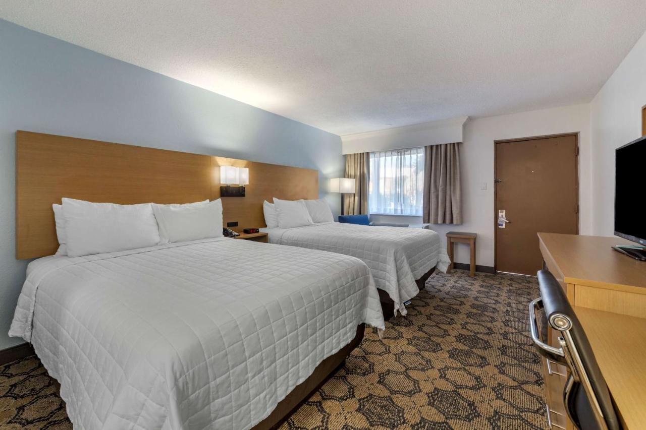 Best Western Palm Beach Lakes West Palm Beach Exterior photo