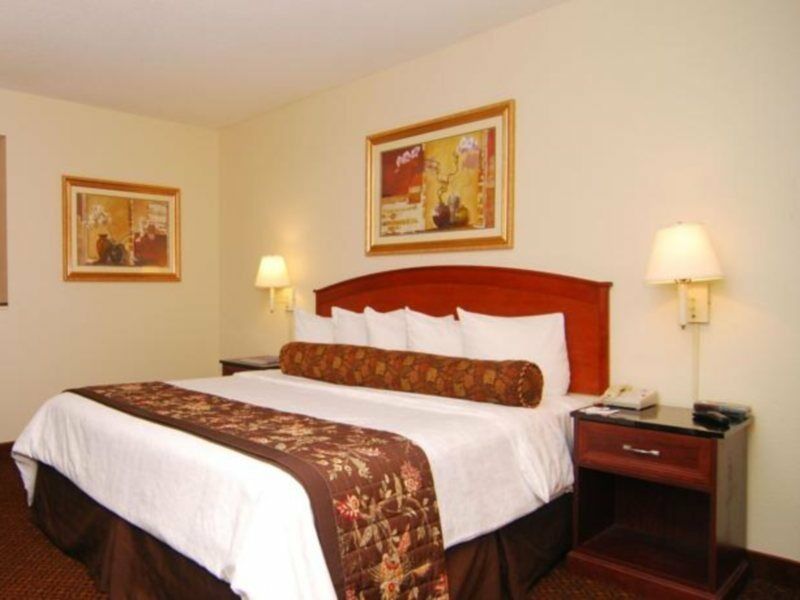 Best Western Palm Beach Lakes West Palm Beach Exterior photo